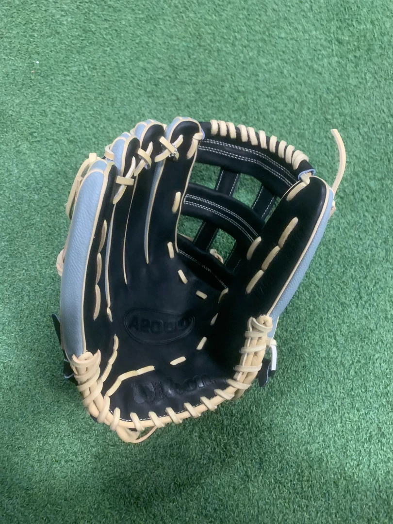Baseline Sportss Wilson 2021 A2000 SuperSkin 1799 12.75β Glove LHT