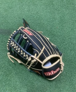 Baseline Sportss Wilson 2021 A2000 SuperSkin 1800 12.75” Glove LHT Gloves