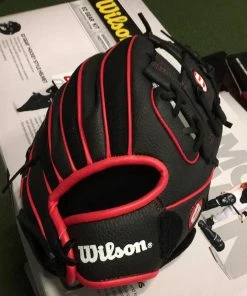 Baseline Sports Gloves Wilson A200 T-Ball