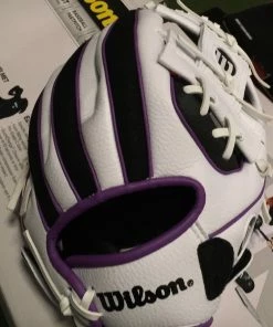 Baseline Sports Gloves Wilson A200 T-Ball